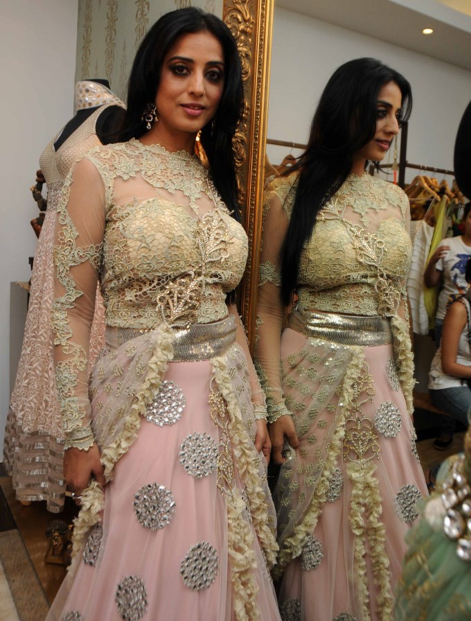 Mahi Gill gets makeover for film Gangs of Ghosts