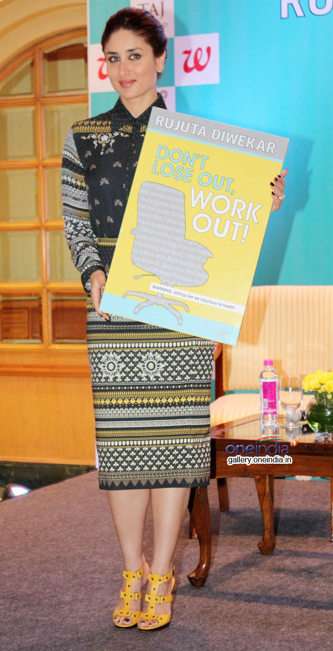 Kareena Kapoor at launch of Book Don't Lose out, Work out