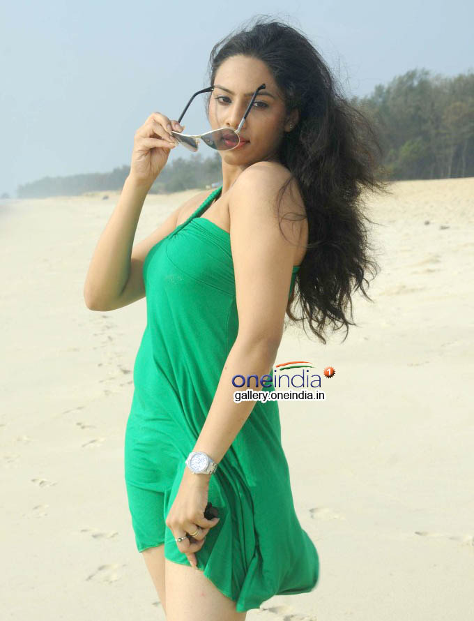 Fashion Kannada Movie Pooja, Shooting Stills, Location Photos & First