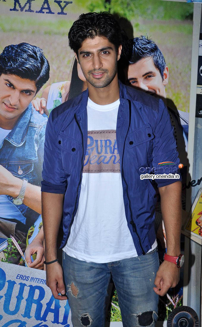 Purani Jeans film promotion at Thadomal College