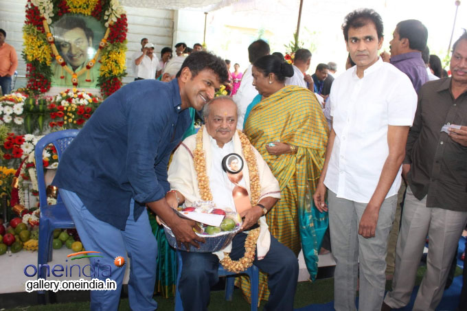 Dr Rajkumar Birthday Celebration