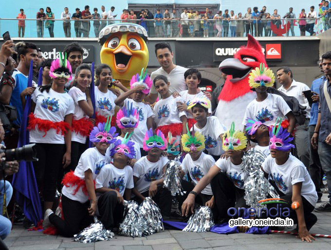 Imran Khan promote Rio 2 at Phoenix Malls Mumbai