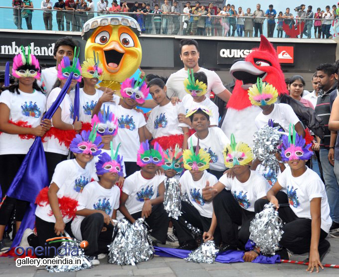 Imran Khan promote Rio 2 at Phoenix Malls Mumbai