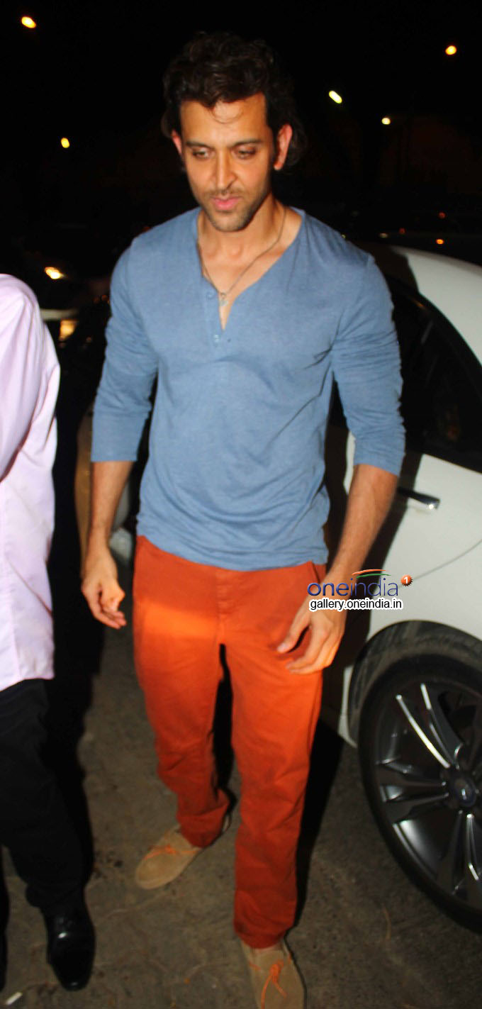 Hrithik Roshan with Family Snapped at Nido Bandra