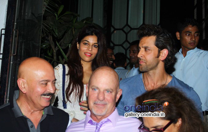 Hrithik Roshan with Family Snapped at Nido Bandra