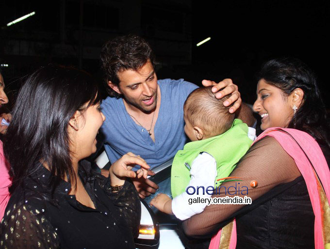 Hrithik Roshan with Family Snapped at Nido Bandra