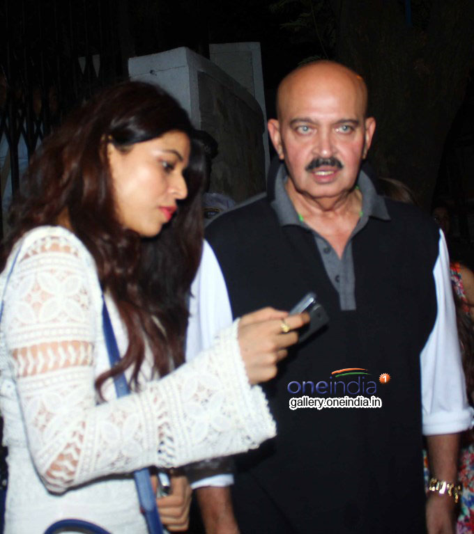 Hrithik Roshan with Family Snapped at Nido Bandra