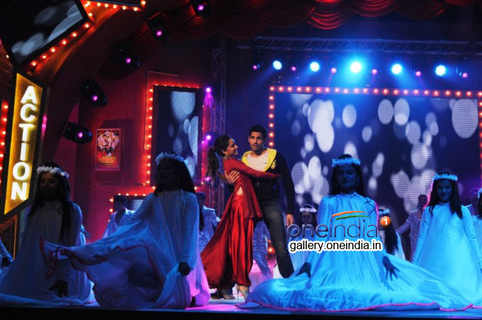 EK Villain Promotion at Life ok Awards