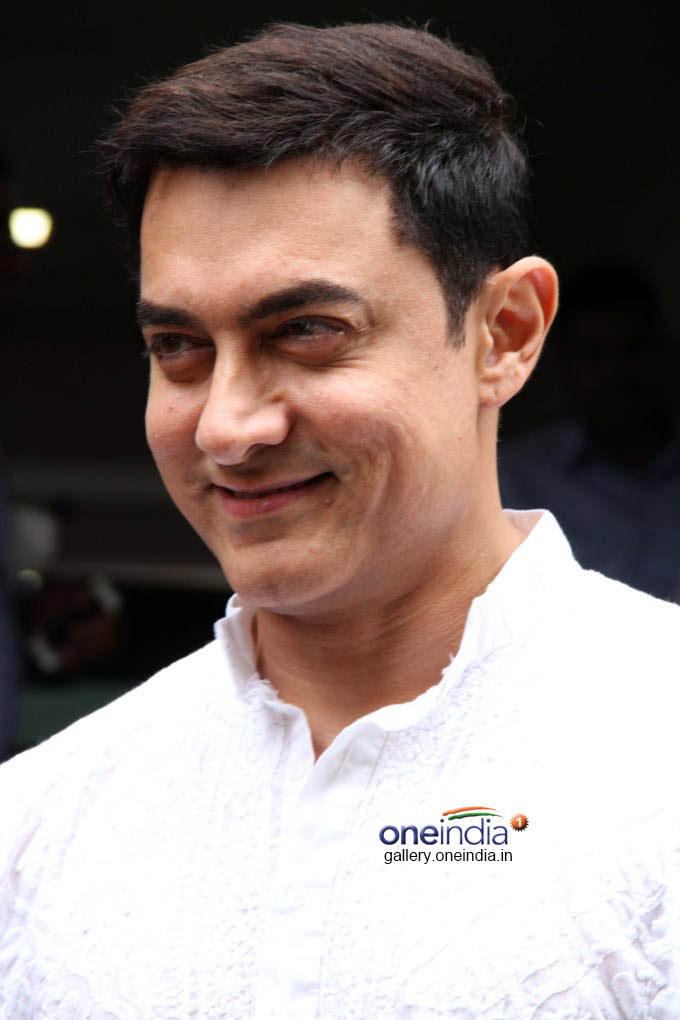 Aamir Khan Celebrates Eid with his Family