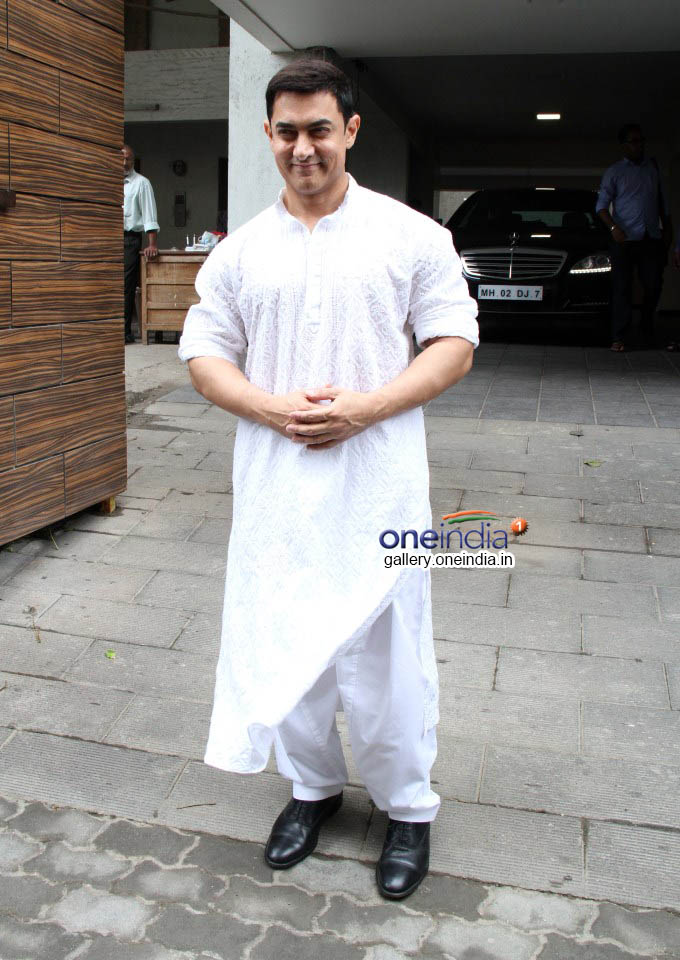 Aamir Khan Celebrates Eid with his Family