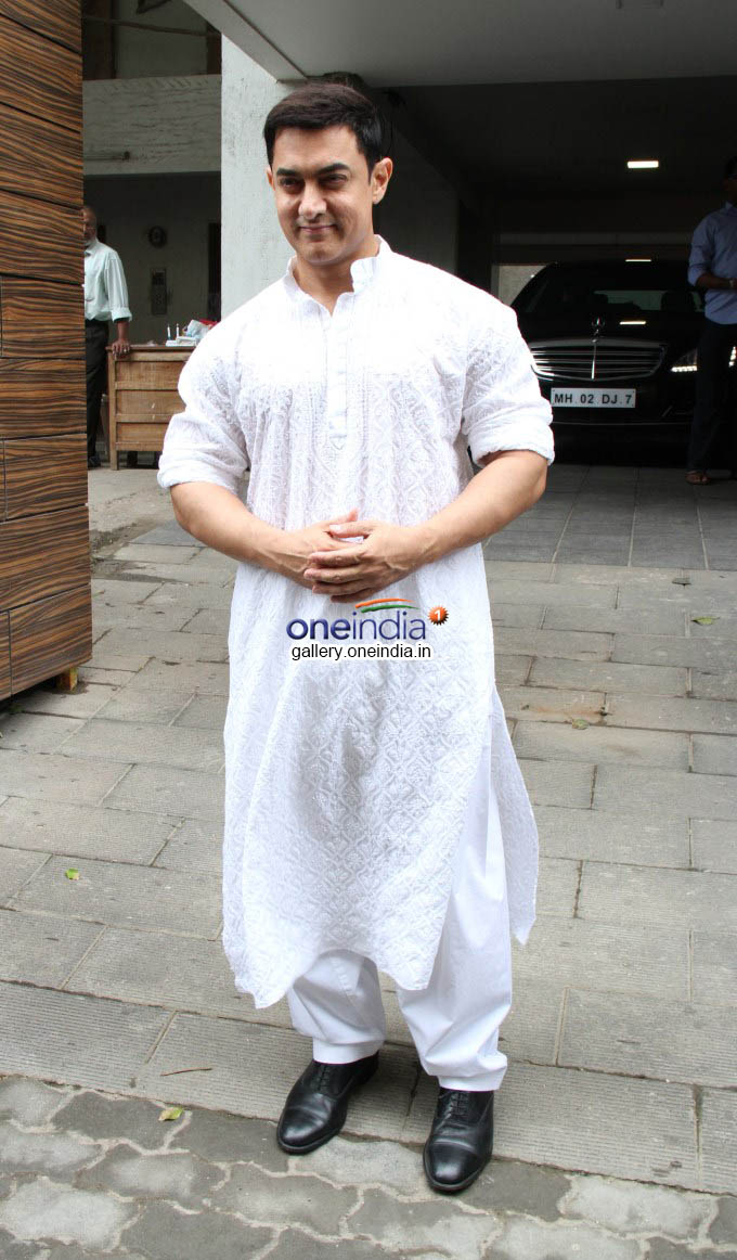 Aamir Khan Celebrates Eid with his Family