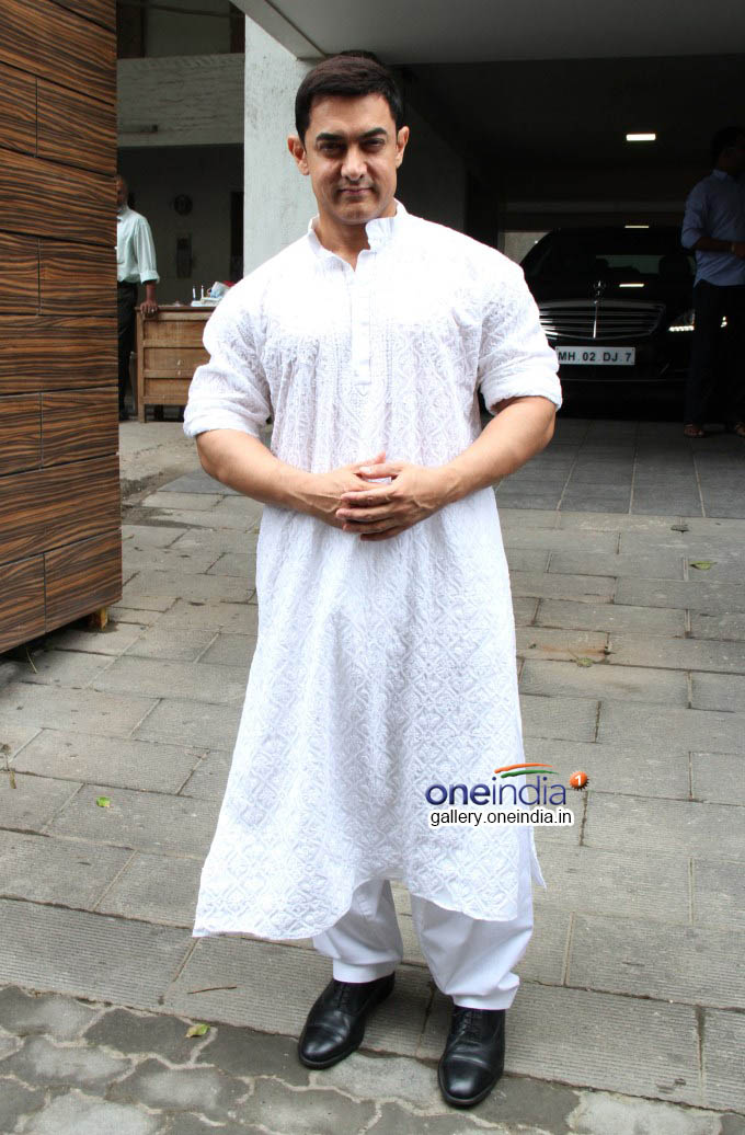 Aamir Khan Celebrates Eid with his Family