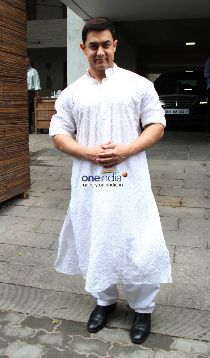 Aamir Khan Celebrates Eid with his Family