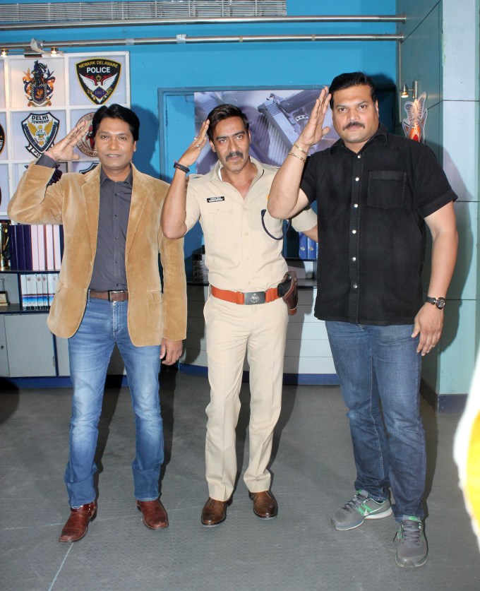 Ajay Devgan Promotes Singham Returns on the sets of CID