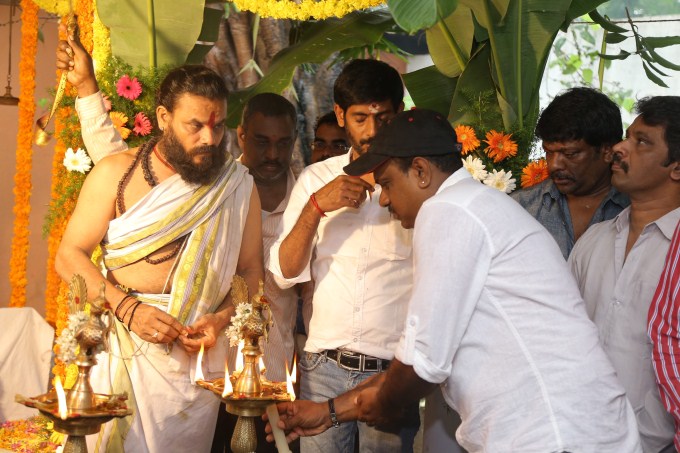 Kamar Kattu Movie Pooja