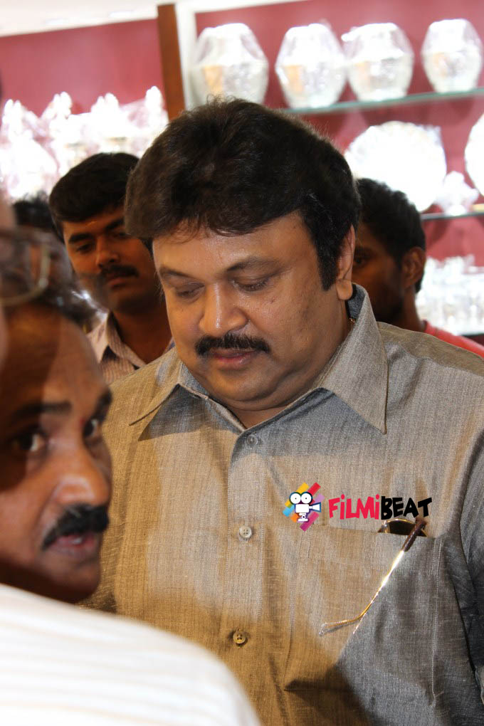 Actors Shivarajkumar and Prabhu Inaugurate Kalyan Jewellers - Jayanagar Bangalore