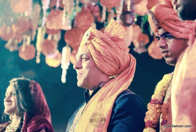 Salman Khan Attends Pulkit Samrat & Shweta Rohira Wedding