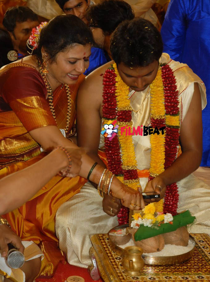T S Nagabharana's Son Pannaga Weds Nikita Priya