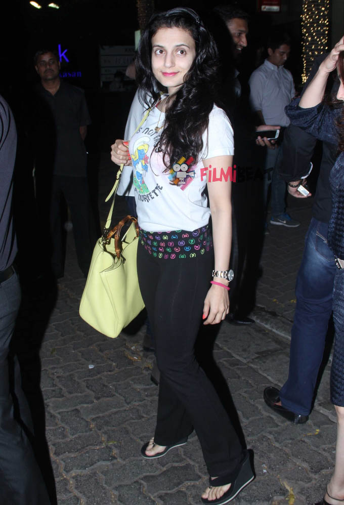 Shilpa Shetty & Ameesha Patel Snapped At Hakkasan, Mumbai