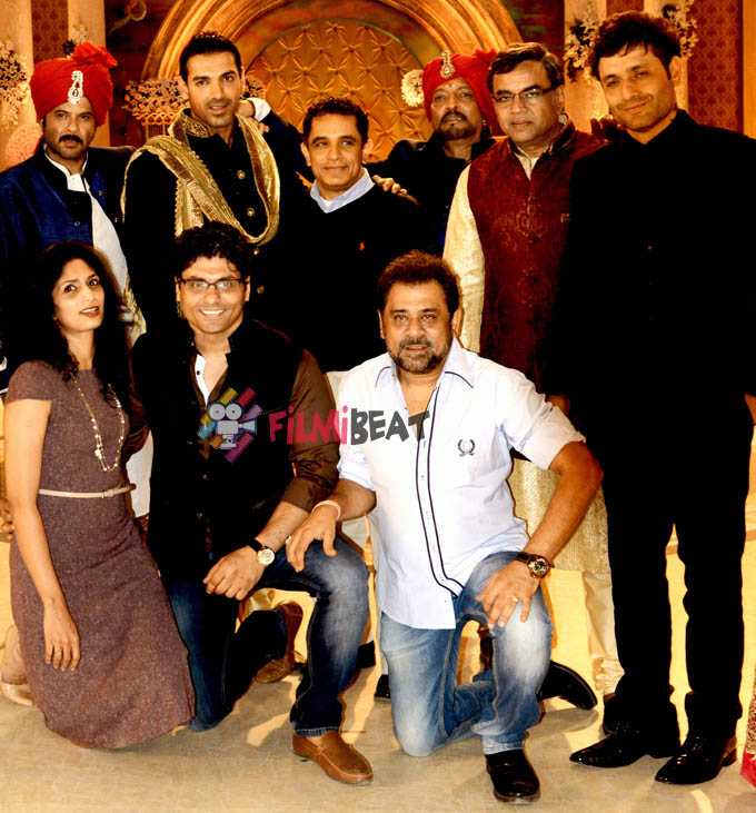 Back Bollywood Movie Pooja, Shooting Stills, Location Photos