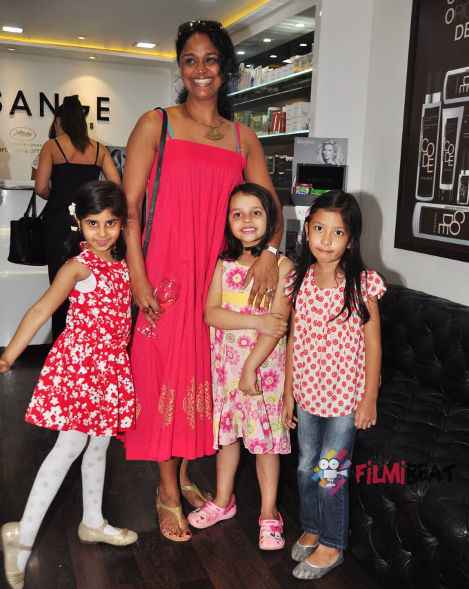 Lisa Haydon Chairs For Her Sister Julia Hyden's Academy