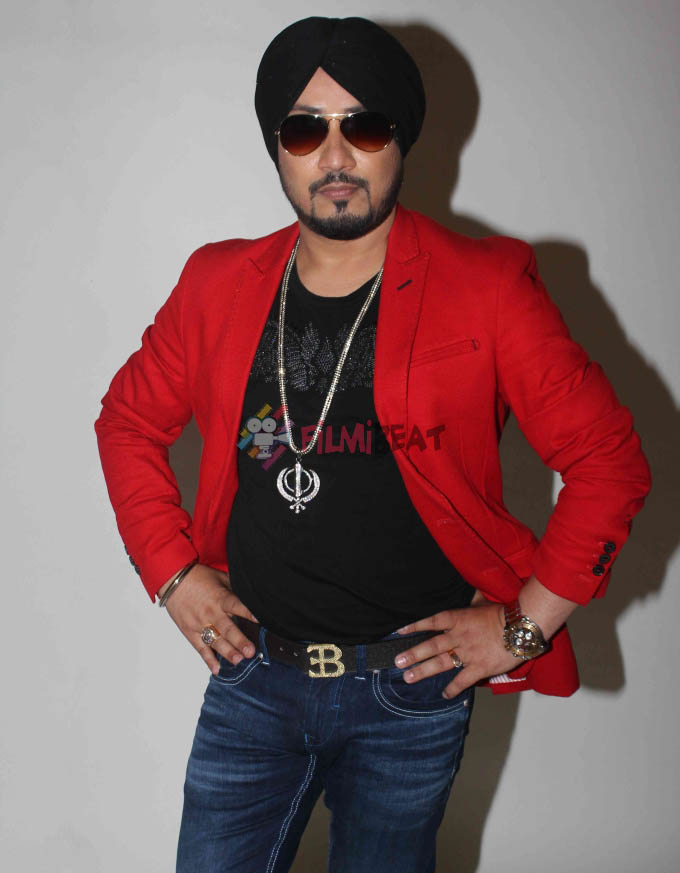 Bottoms Up Album Photo Shoot