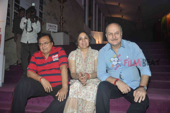 'Mera Woh Matlab Nahi Tha' Play Premiere