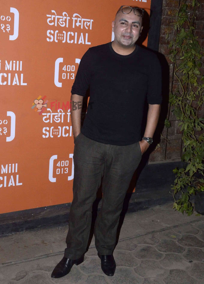 Shriya Saran And Other Celebs At Launch Of 'Todi Mill Social'