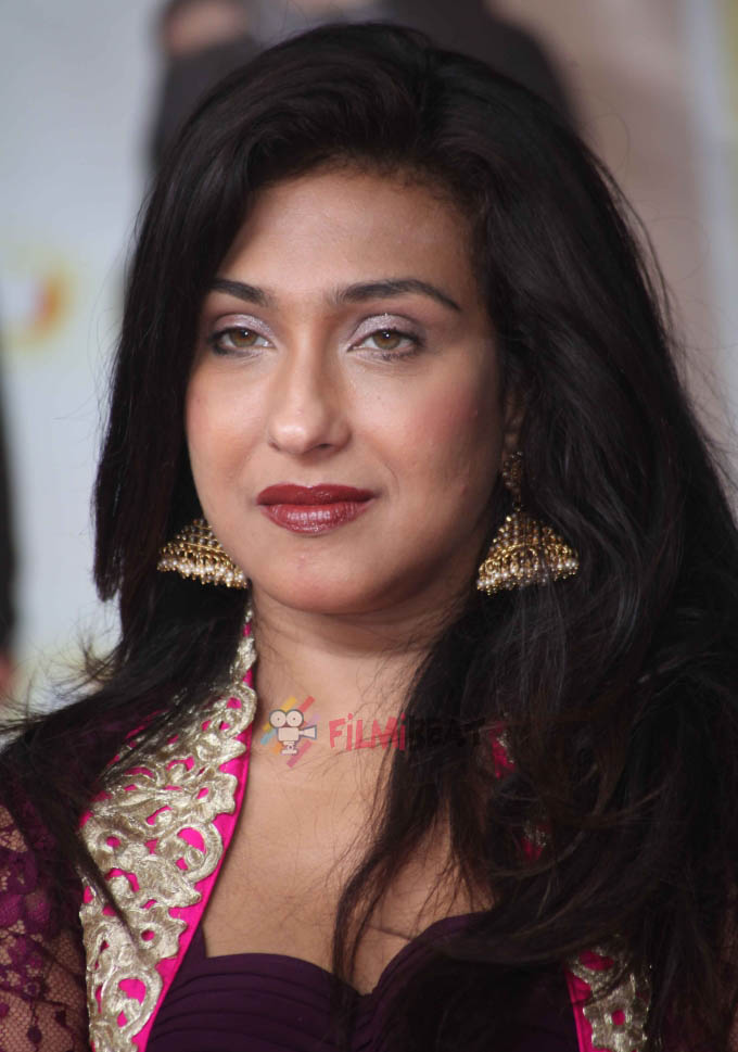 60 Rituparna Sengupta Photos: Find Latest HD Images, Pictures, Stills