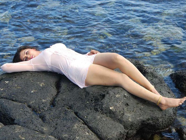 South Indian Actress At Beach