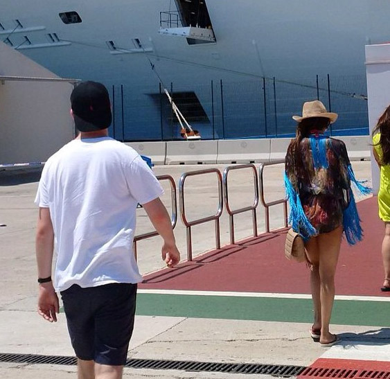 Malaika Arora Khan Holiday with Kids At Florence, France