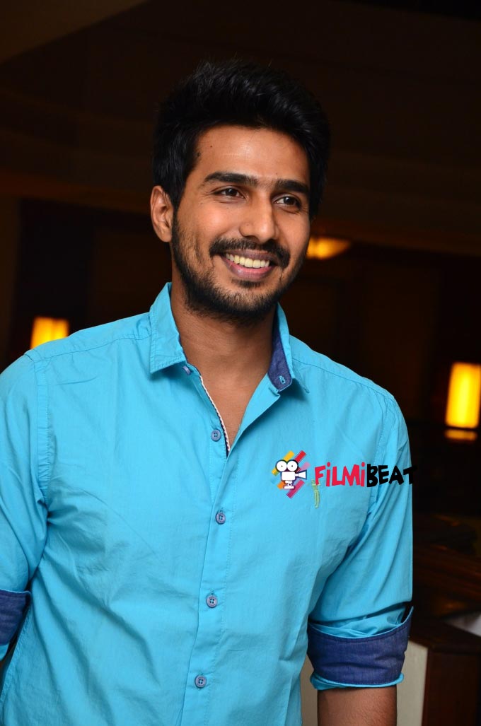 Actor Vishnu Vishal Birthday Celebration 2015 - Filmibeat