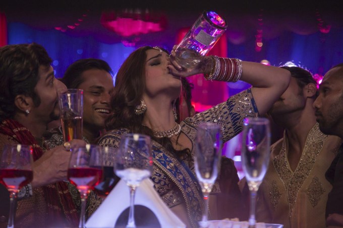 Bollywood Actress Drinking Alcohol