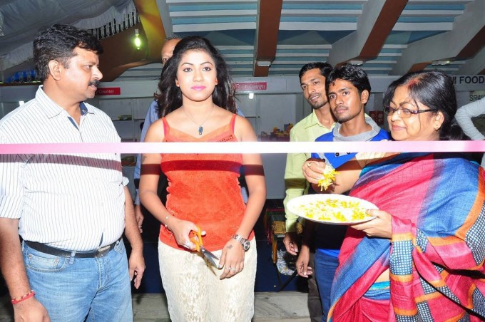Geethanjali At National Silk Expo Launch