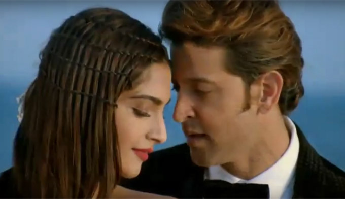 Dheere Dheere  Song Stills