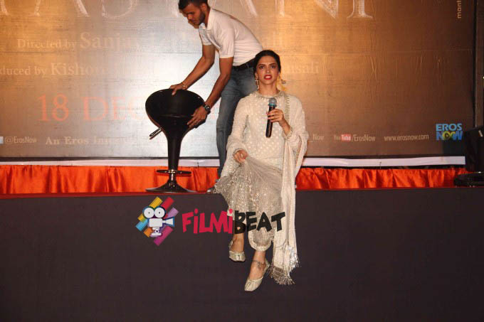 Deepika Padukone Launches Bajirao Mastani Poster