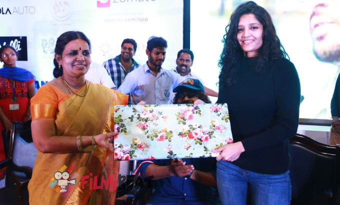 Irudhi Suttru Team At Ethiraj College For Irudhi Suttru Promotions