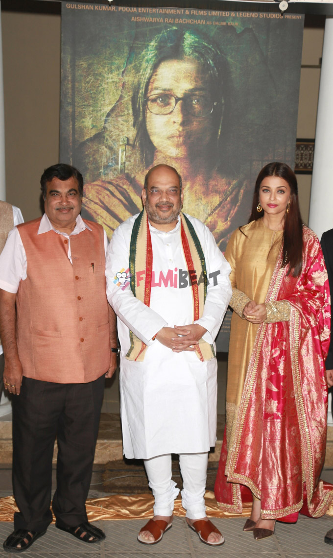 Aishwarya Rai Bachchan & Richa Chadda Launch First Look Poster of Sarbjit