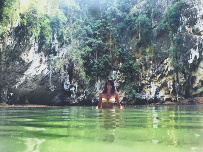 Anushka Manchanda Hottest Instagram