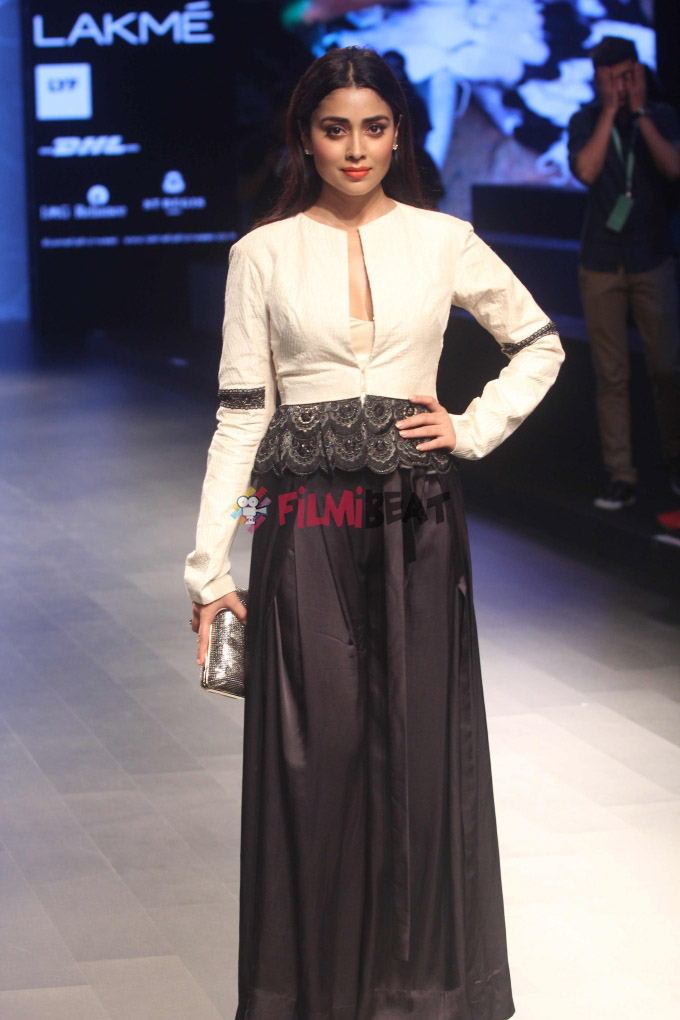 Shriya Saran At Lakme Fashion Week 2016