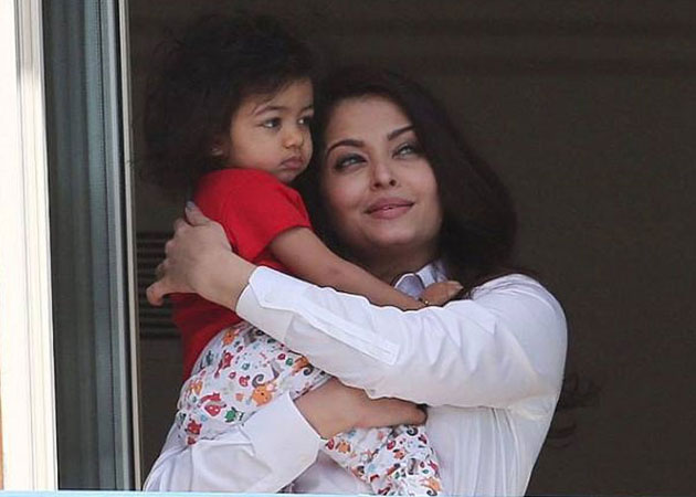 Adorable Photos Of Aishwarya Rai Bachchan With Her Daughter Aaradhya