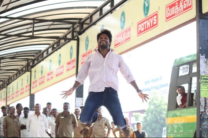 Enakku Veru Engum Kilaigal Kidaiyathu