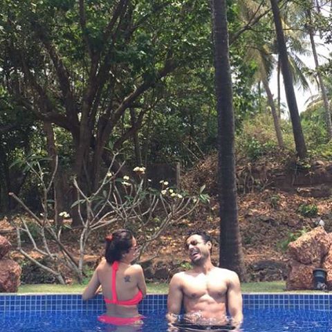 Esha Gupta Enjoying In Goa With Her Friends