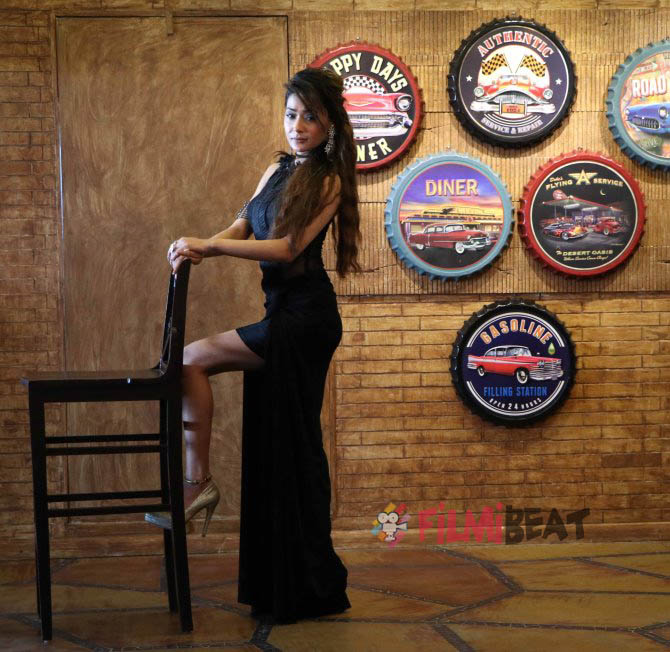 Photoshoot Of Travel Based Show Desi Explorers Taiwan The Explorers