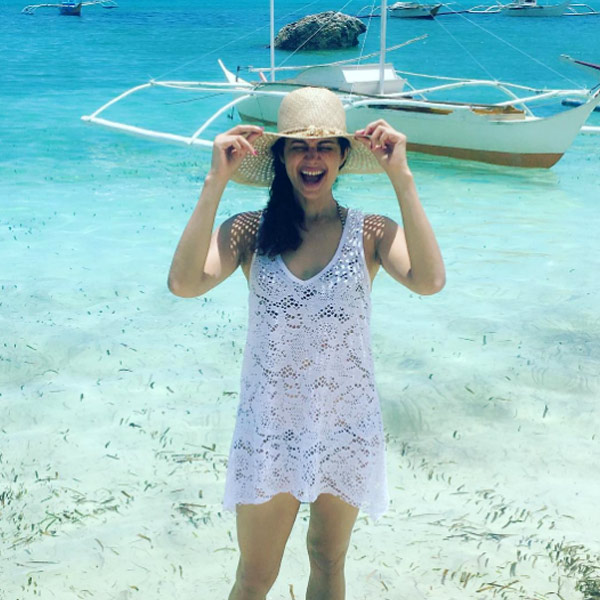 Pooja Batra Enjoys Her Philippines Vacation