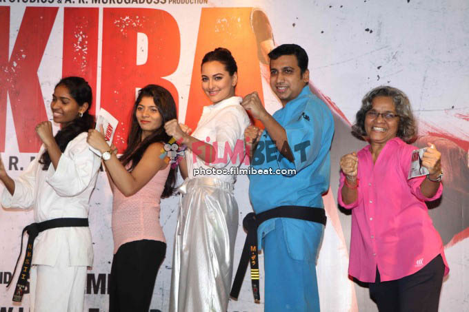 Sonakshi Sinha Felicitates Girls Of Akshay Kumar Karate Academy