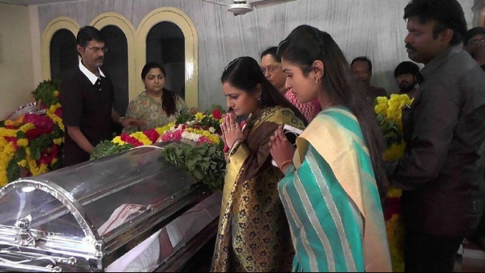 Celebs Pay Homage To Vietnam Veedu Sundaram