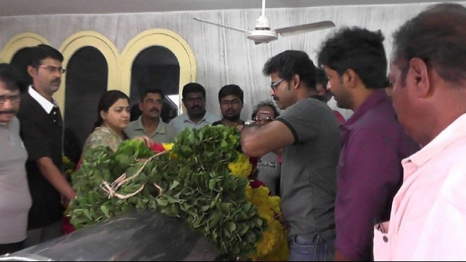 Celebs Pay Homage To Vietnam Veedu Sundaram