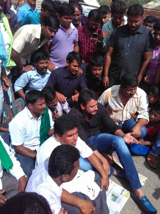 Challenging Star Darshan Protest For Cauvery Water Issue In Mandya