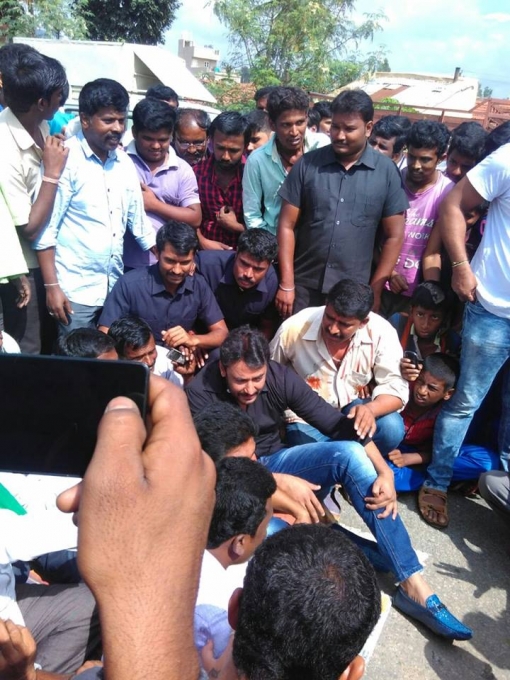 Challenging Star Darshan Protest For Cauvery Water Issue In Mandya